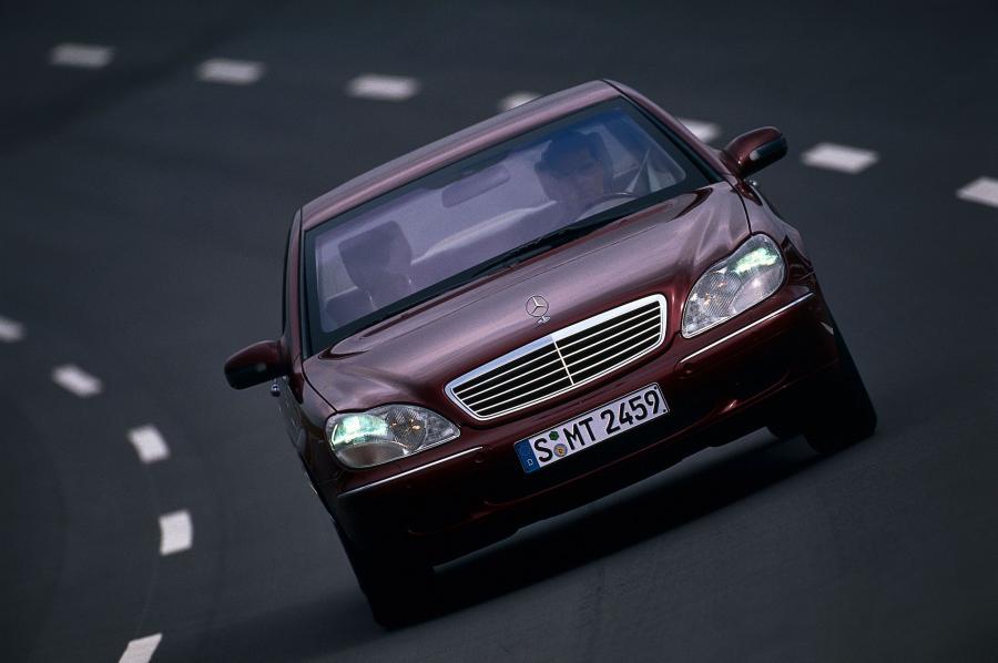  Mercedes-Benz S-Class 2000 года  (фото 6 из 42)